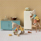 Clothes and Bag : Little Sister Mouse