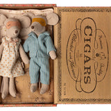 Mum & Dad Mice in Cigar Box