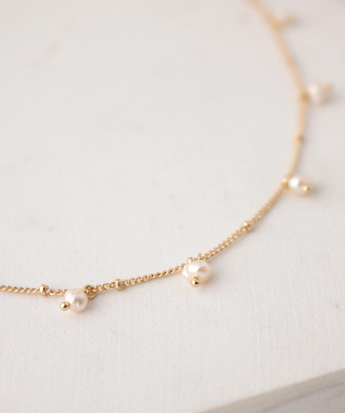 Dot Pearl Necklace