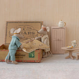 Mum & Dad Mice in Cigar Box
