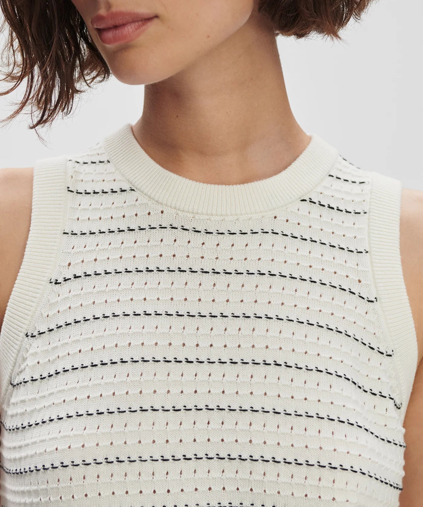 Mindy Contrast Stitch Knit Dress : Egret