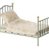 Maileg Vintage Mouse Bed : Mint